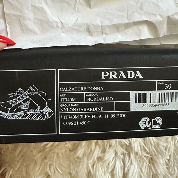 Prada lace-up, low-top platform sneakers. 
Pristine condition - Picture 6 of 11